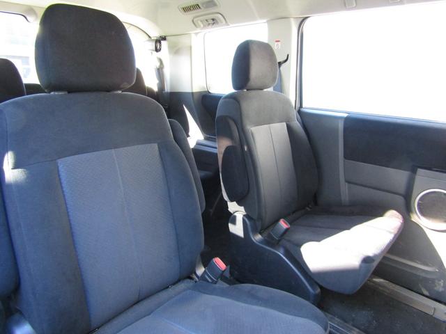 デリカＤ：５ Ｇ　パワーパッケージ　７人乗り　７型ＨＤＤナビ　ＣＤ／ＤＶＤ再生　地デジ　両パワスラ　バックカメラ　後席フリップダウンモニター　１オーナー　ＥＴＣ　クルーズコントロール　ＨＩＤヘッドライト（26枚目）