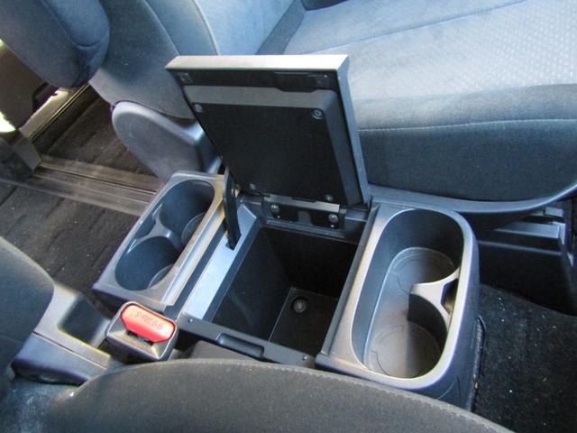 デリカＤ：５ Ｇ　パワーパッケージ　７人乗り　７型ＨＤＤナビ　ＣＤ／ＤＶＤ再生　地デジ　両パワスラ　バックカメラ　後席フリップダウンモニター　１オーナー　ＥＴＣ　クルーズコントロール　ＨＩＤヘッドライト（50枚目）