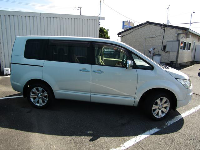 デリカＤ：５ Ｄ　プレミアム　７人乗り　純正ＳＤマルチ　ＣＤ／ＤＶＤ再生　ＢＴオーディオ　地デジ　ＵＳＢ接続　ロックフォードサウンド　両パワスラ　Ｆ／Ｓ／Ｒカメラ　エレクトリックテールゲート　ＥＴＣ　ヒーター付き電動シート（22枚目）