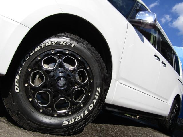 デリカＤ：５ Ｐ　１０．１型ナビ　ＣＤ／ＤＶＤ再生　ＢＴオーディオ　地デジ　両パワスラ　アラウンドビューモニター　エレクトリックテールゲート　オートステップ　エクストリームＪ１６インチＸＪ０６＋オープンカントリー（16枚目）