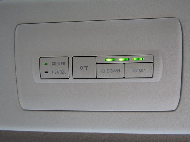 デリカＤ：５ Ｐ　１０．１型ナビ　ＣＤ／ＤＶＤ再生　ＢＴオーディオ　地デジ　両パワスラ　アラウンドビューモニター　エレクトリックテールゲート　オートステップ　エクストリームＪ１６インチＸＪ０６＋オープンカントリー（61枚目）