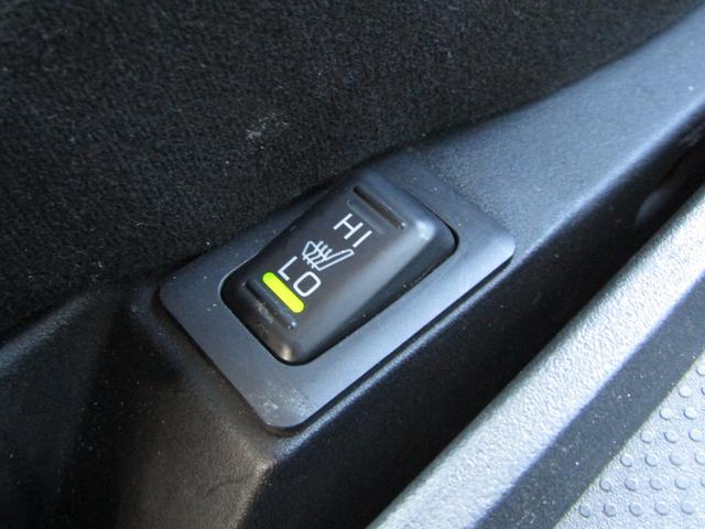 デリカＤ：５ Ｐ　７人乗り　１０．１型メモリナビ　ＣＤ／ＤＶＤ再生　ＢＴオーディオ　地デジ　両パワスラ　アラウンドビューモニター　エレクトリックテールゲート　オートステップ　ｅアシスト　ヒーター付き電動シート　ＬＥＤ（42枚目）