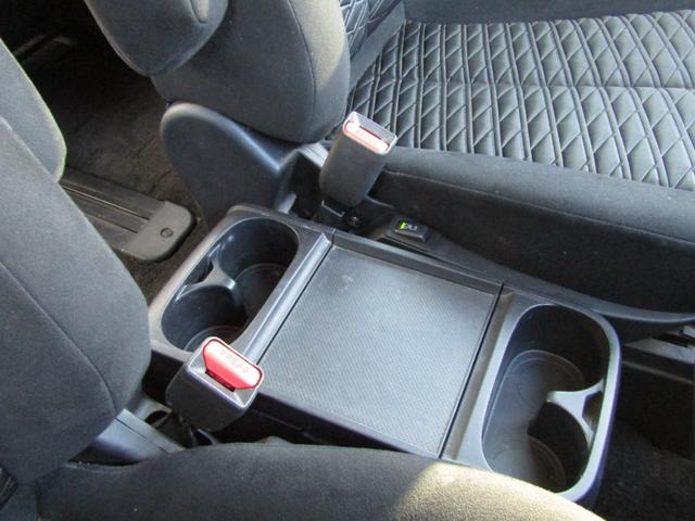 デリカＤ：５ Ｐ　７人乗り　１０．１型メモリナビ　ＣＤ／ＤＶＤ再生　ＢＴオーディオ　地デジ　両パワスラ　アラウンドビューモニター　エレクトリックテールゲート　オートステップ　ｅアシスト　ヒーター付き電動シート　ＬＥＤ（43枚目）