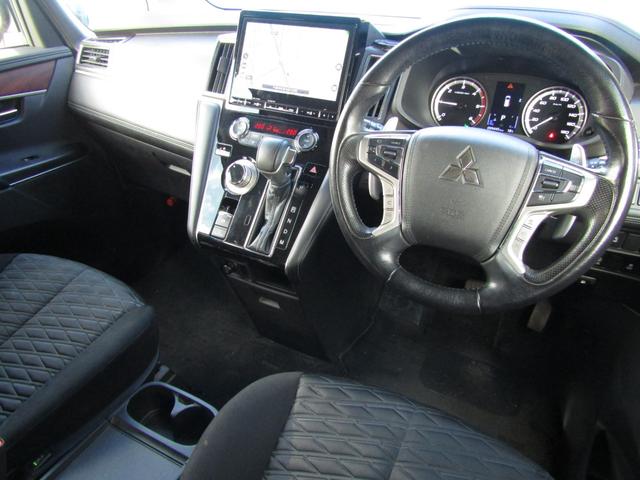 デリカＤ：５ Ｐ　７人乗り　１０．１型メモリナビ　ＣＤ／ＤＶＤ再生　ＢＴオーディオ　地デジ　両パワスラ　アラウンドビューモニター　エレクトリックテールゲート　オートステップ　ｅアシスト　ヒーター付き電動シート　ＬＥＤ（56枚目）