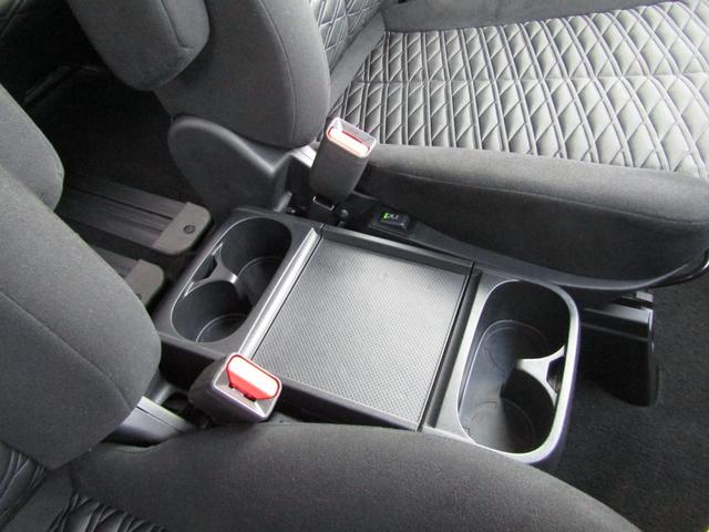 デリカＤ：５ Ｐ　イクリプス１０．１型フローティングナビ　ＢＴオーディオ　地デジ　両パワスラ　アラウンドビューモニター　エレクトリックテールゲート　ヒーター付き電動シート　ＥＴＣ　ｅアシスト　ＬＥＤヘッドライト（43枚目）