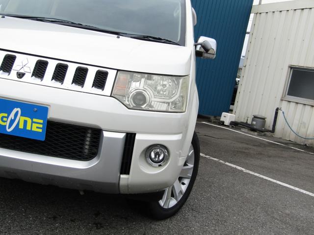 デリカＤ：５ Ｇ　プレミアム　７人乗り　純正ＨＤＤマルチ　ＣＤ／ＤＶＤ再生　地デジ　ロックフォードサウンド　両パワスラ　Ｆ／Ｓ／Ｒカメラ　エレクトリックテールゲート　ＥＴＣ　ヒーター付き電動シート　クルーズコントロール　ＨＩＤ（16枚目）