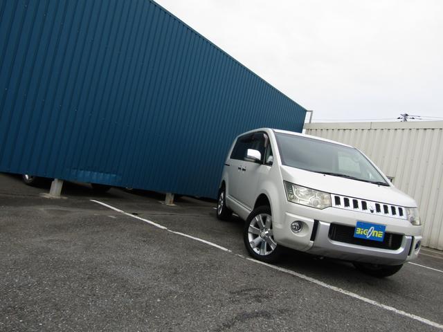 デリカＤ：５ Ｇ　プレミアム　７人乗り　純正ＨＤＤマルチ　ＣＤ／ＤＶＤ再生　地デジ　ロックフォードサウンド　両パワスラ　Ｆ／Ｓ／Ｒカメラ　エレクトリックテールゲート　ＥＴＣ　ヒーター付き電動シート　クルーズコントロール　ＨＩＤ（22枚目）