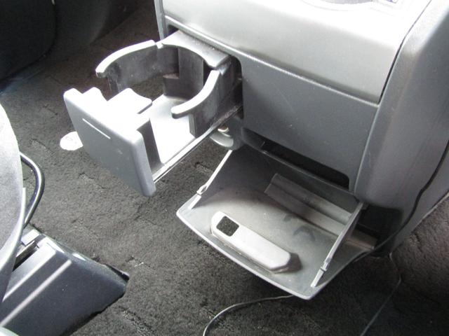 デリカＤ：５ Ｇ　プレミアム　７人乗り　純正ＨＤＤマルチ　ＣＤ／ＤＶＤ再生　地デジ　ロックフォードサウンド　両パワスラ　Ｆ／Ｓ／Ｒカメラ　エレクトリックテールゲート　ＥＴＣ　ヒーター付き電動シート　クルーズコントロール　ＨＩＤ（48枚目）