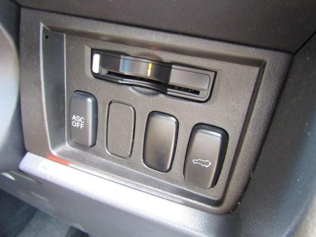 デリカＤ：５ Ｇ　プレミアム　７人乗り　純正ＨＤＤマルチ　ＣＤ／ＤＶＤ再生　地デジ　ロックフォードサウンド　両パワスラ　Ｆ／Ｓ／Ｒカメラ　エレクトリックテールゲート　ＥＴＣ　ヒーター付き電動シート　クルーズコントロール　ＨＩＤ（54枚目）