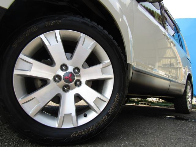 デリカＤ：５ Ｄ　パワーパッケージ　７人乗り　マットブラックツートーン　クラリオン７型メモリナビ　ＣＤ／ＤＶＤ再生　ＢＴオーディオ　地デジ　両パワスラ　バックカメラ　ＥＴＣ　シートヒーター　クルーズコントロール　ＨＩＤヘッドライト（15枚目）