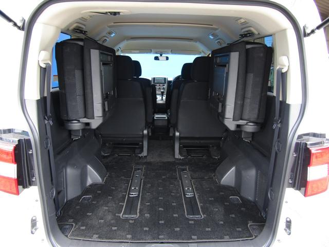 デリカＤ：５ Ｄ　パワーパッケージ　７人乗り　マットブラックツートーン　クラリオン７型メモリナビ　ＣＤ／ＤＶＤ再生　ＢＴオーディオ　地デジ　両パワスラ　バックカメラ　ＥＴＣ　シートヒーター　クルーズコントロール　ＨＩＤヘッドライト（54枚目）