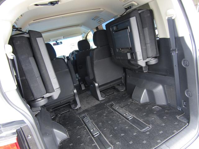 デリカＤ：５ Ｄ　パワーパッケージ　７人乗り　マットブラックツートーン　クラリオン７型メモリナビ　ＣＤ／ＤＶＤ再生　ＢＴオーディオ　地デジ　両パワスラ　バックカメラ　ＥＴＣ　シートヒーター　クルーズコントロール　ＨＩＤヘッドライト（55枚目）