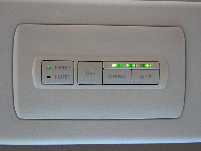 デリカＤ：５ Ｄ　パワーパッケージ　アルパイン９型ＢＩＧＸ　ＣＤ／ＤＶＤ再生　ＢＴオーディオ　地デジ　両パワスラ　後席フリップダウンモニター　バックカメラ　ＥＴＣ　シートヒーター　社外１６ＡＷ＋ジオランダー（56枚目）