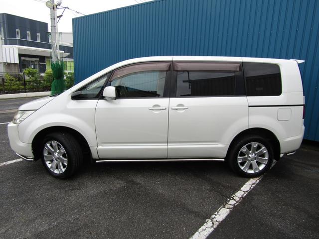 デリカＤ：５ Ｇ　パワーパッケージ　７人乗り　アルパイン８型ＢＩＧＸ　ＣＤ／ＤＶＤ再生　ＢＴオーディオ　地デジ　両パワスラ　バックカメラ　後席フリップダウンモニター　ＥＴＣ　Ｆ／Ｓ／Ｒチューブガード　クルーズコントロール　ＨＩＤライト（17枚目）