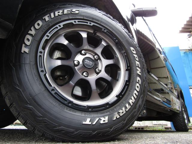 デリカＤ：５ Ｐ　１０．１型ナビ　ＣＤ／ＤＶＤ再生　ＢＴオーディオ　地デジ　両パワスラ　アラウンドビューモニター　エレクトリックテールゲート　後席フリップダウンモニター　マッドクロス１６ＡＷ＋オープンカントリー　ＥＴＣ（16枚目）