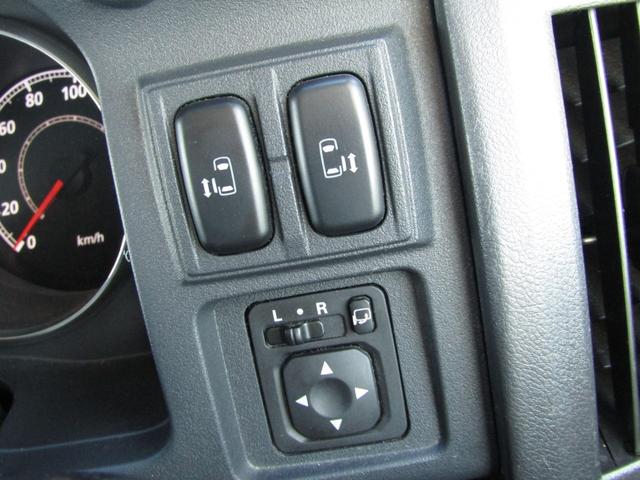 デリカＤ：５ Ｄ　パワーパッケージ　ストラーダ７型メモリナビ　ＣＤ／ＤＶＤ再生　ＢＴオーディオ　地デジ　両パワスラ　後席フリップダウンモニター　ゴクブト　バックカメラ　ＥＴＣ　シートヒーター（46枚目）