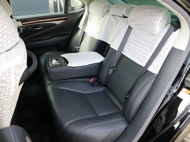 LS600h バージョンL 4WD 1オーナー リモートスタート BSM グランドスペアタイヤ ハーフシートカバー(26枚目)