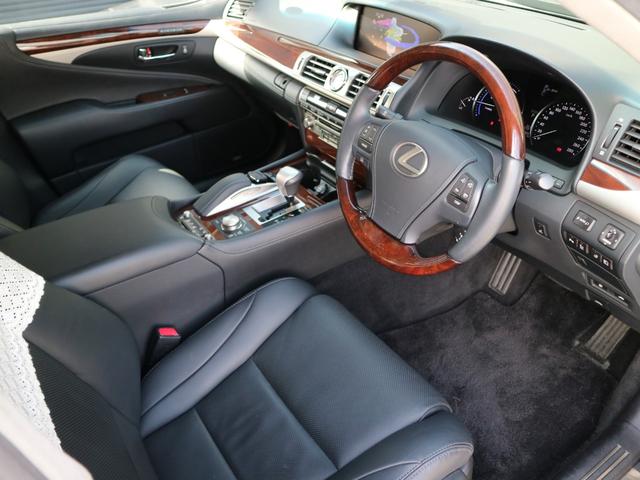 LS600h バージョンL 4WD 1オーナー リモートスタート BSM グランドスペアタイヤ ハーフシートカバー(31枚目)