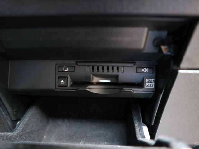RX450hL 4WD リアエンターテインメント サンルーフ モデリスタフロントサイドエアロ ワンオーナー 三眼LEDヘッドライト パワーバックドア ステアリングヒーター(26枚目)