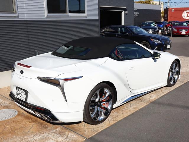 ＬＣ５００　コンバーチブル　モデリスタエアロ　マークレビンソン　ヘッドアップディスプレイ　オレンジキャリパー　オプション２１インチＡＷ　セミアニリン本革シート　パドルシフト　三眼ＬＥＤヘッドライト　ステアリングヒーター(80枚目)