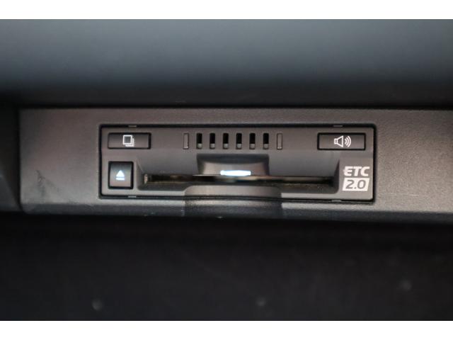 ＮＸ ＮＸ３００　バージョンＬ　１オーナー　切削１８インチＡＷ　カラードフェンダーアーチモール　ＢＳＭ　ＲＣＴＡ　三眼ＬＥＤヘッドライト　ＡＨＳ　パワーバックドア　　後席シートヒーター電動シート　ベンチレーション機能付シートヒーター（26枚目）