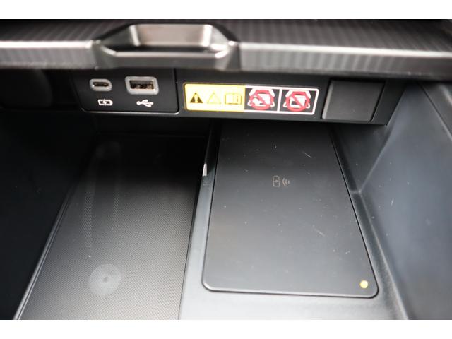 ＲＸ ＲＸ５００ｈ　Ｆスポーツパフォーマンス　１オーナー　パノラマルーフ　輻射ヒーター　ＴＲＤエアロパーツマフラー　デジタルインナーミラー　前後席ベンチレーション機能付きシートヒーター　パノラミックビューモニター　パワーバックドア　ルーフレール（34枚目）
