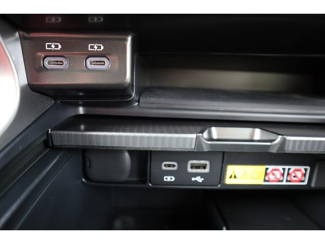 ＲＸ ＲＸ５００ｈ　Ｆスポーツパフォーマンス　１オーナー　パノラマルーフ　輻射ヒーター　ＴＲＤエアロパーツマフラー　デジタルインナーミラー　前後席ベンチレーション機能付きシートヒーター　パノラミックビューモニター　パワーバックドア　ルーフレール（35枚目）