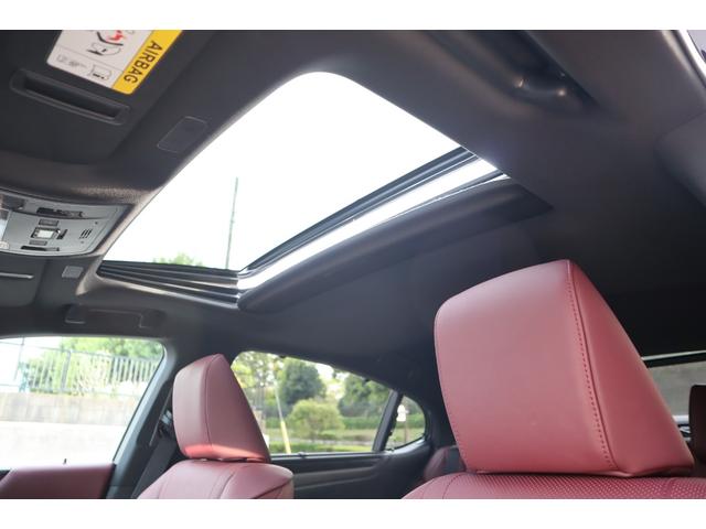 ＥＳ ＥＳ３００ｈ　グレイスフルエスコート　ワンオーナー　特別仕様車　専用フロントグリル　専用１８インチＡＷ　デジタルインナーミラー　パノラミックビューモニター　パワートランク　ヘッドアップディスプレイ　後席シートヒーター　リヤ電動シェード（12枚目）