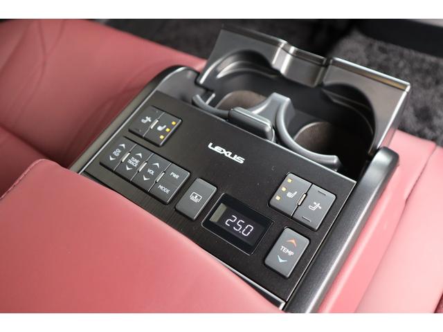 ＥＳ ＥＳ３００ｈ　グレイスフルエスコート　ワンオーナー　特別仕様車　専用フロントグリル　専用１８インチＡＷ　デジタルインナーミラー　パノラミックビューモニター　パワートランク　ヘッドアップディスプレイ　後席シートヒーター　リヤ電動シェード（18枚目）