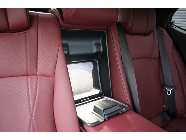 ＥＳ ＥＳ３００ｈ　グレイスフルエスコート　ワンオーナー　特別仕様車　専用フロントグリル　専用１８インチＡＷ　デジタルインナーミラー　パノラミックビューモニター　パワートランク　ヘッドアップディスプレイ　後席シートヒーター　リヤ電動シェード（70枚目）