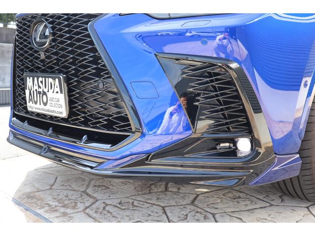 ＮＸ ＮＸ３５０ｈ　Ｆスポーツ　ＴＲＤエアロパーツ　パノラマルーフ　ルーフレール　マークレビンソン　デジタルインナーミラー　メーカー前後ドライブレコーダー　後席シートヒーター　後席パワーシート　パワーバックドア　アドバンスドパーク（16枚目）