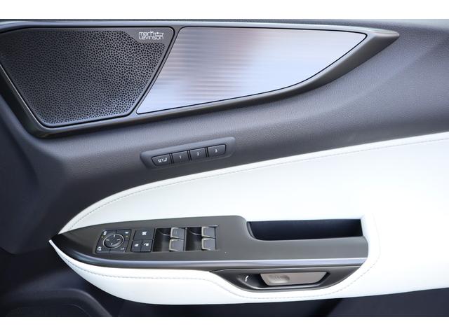 ＮＸ ＮＸ３５０ｈ　Ｆスポーツ　ＴＲＤエアロパーツ　パノラマルーフ　ルーフレール　マークレビンソン　デジタルインナーミラー　メーカー前後ドライブレコーダー　後席シートヒーター　後席パワーシート　パワーバックドア　アドバンスドパーク（36枚目）