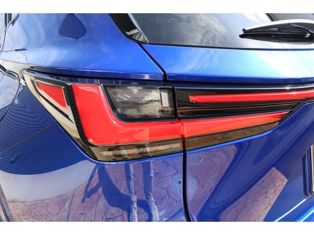ＮＸ ＮＸ３５０ｈ　Ｆスポーツ　ＴＲＤエアロパーツ　パノラマルーフ　ルーフレール　マークレビンソン　デジタルインナーミラー　メーカー前後ドライブレコーダー　後席シートヒーター　後席パワーシート　パワーバックドア　アドバンスドパーク（75枚目）