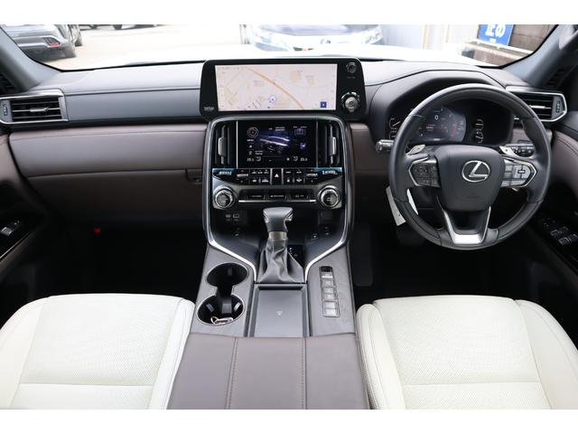 LX LX600 モデリスタエアロパーツ モデリスタサイドステップメタルプレート マークレビンソン リヤエンターテインメント 22インチAW サンルーフ デジタルインナーミラー 電動格納サードシート 7人乗り(8枚目)