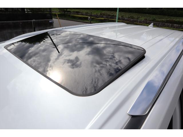 LX LX600 モデリスタエアロパーツ モデリスタサイドステップメタルプレート マークレビンソン リヤエンターテインメント 22インチAW サンルーフ デジタルインナーミラー 電動格納サードシート 7人乗り(18枚目)