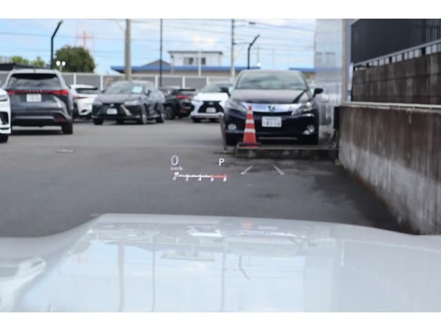 LX LX600 モデリスタエアロパーツ モデリスタサイドステップメタルプレート マークレビンソン リヤエンターテインメント 22インチAW サンルーフ デジタルインナーミラー 電動格納サードシート 7人乗り(27枚目)