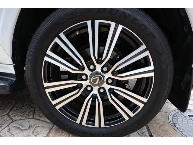 LX LX600 モデリスタエアロパーツ モデリスタサイドステップメタルプレート マークレビンソン リヤエンターテインメント 22インチAW サンルーフ デジタルインナーミラー 電動格納サードシート 7人乗り(43枚目)