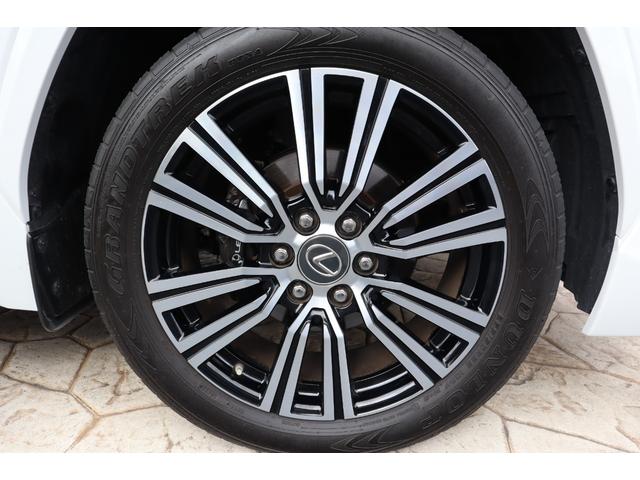 LX LX600 モデリスタエアロパーツ モデリスタサイドステップメタルプレート マークレビンソン リヤエンターテインメント 22インチAW サンルーフ デジタルインナーミラー 電動格納サードシート 7人乗り(45枚目)