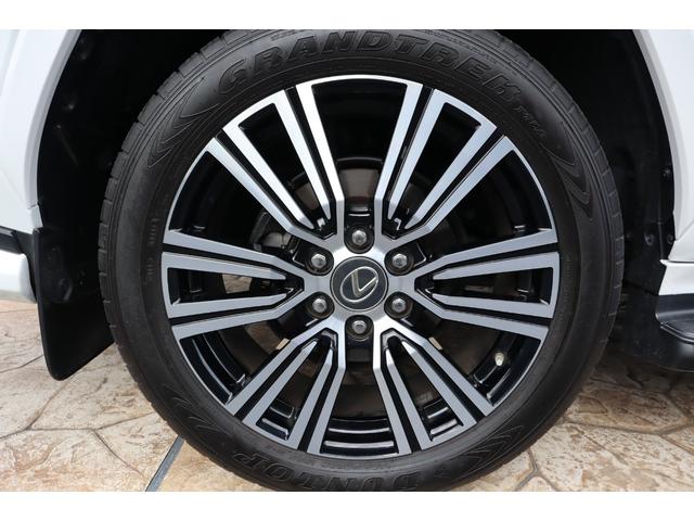 LX LX600 モデリスタエアロパーツ モデリスタサイドステップメタルプレート マークレビンソン リヤエンターテインメント 22インチAW サンルーフ デジタルインナーミラー 電動格納サードシート 7人乗り(46枚目)