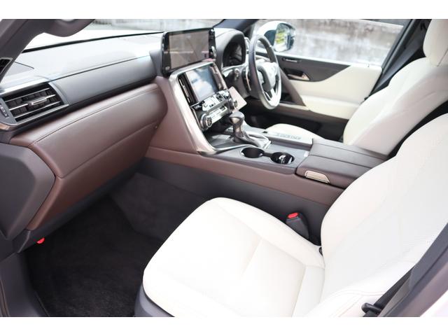 LX LX600 モデリスタエアロパーツ モデリスタサイドステップメタルプレート マークレビンソン リヤエンターテインメント 22インチAW サンルーフ デジタルインナーミラー 電動格納サードシート 7人乗り(50枚目)