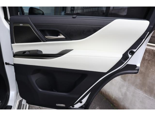 LX LX600 モデリスタエアロパーツ モデリスタサイドステップメタルプレート マークレビンソン リヤエンターテインメント 22インチAW サンルーフ デジタルインナーミラー 電動格納サードシート 7人乗り(64枚目)