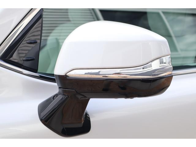 LX LX600 モデリスタエアロパーツ モデリスタサイドステップメタルプレート マークレビンソン リヤエンターテインメント 22インチAW サンルーフ デジタルインナーミラー 電動格納サードシート 7人乗り(78枚目)