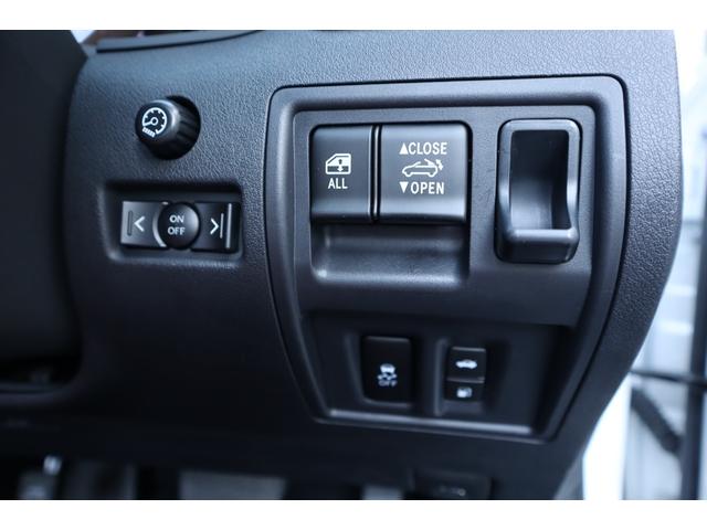 ＩＳ ＩＳ３５０Ｃ　電動オープン　走行距離１８２１２ｋｍ　１８インチＡＷ　プリクラッシュセーフティー　レーダークルーズコントロール　クリアランスソナー　ウッドコンビハンドル　前席ベンチレーション機能付きシートヒーター（9枚目）