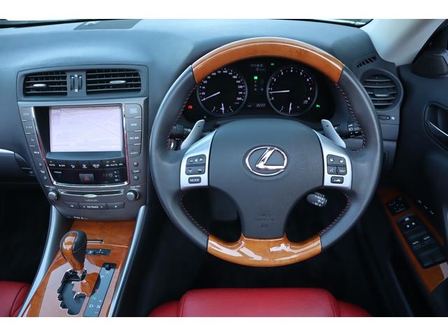 ＩＳ ＩＳ３５０Ｃ　電動オープン　走行距離１８２１２ｋｍ　１８インチＡＷ　プリクラッシュセーフティー　レーダークルーズコントロール　クリアランスソナー　ウッドコンビハンドル　前席ベンチレーション機能付きシートヒーター（48枚目）