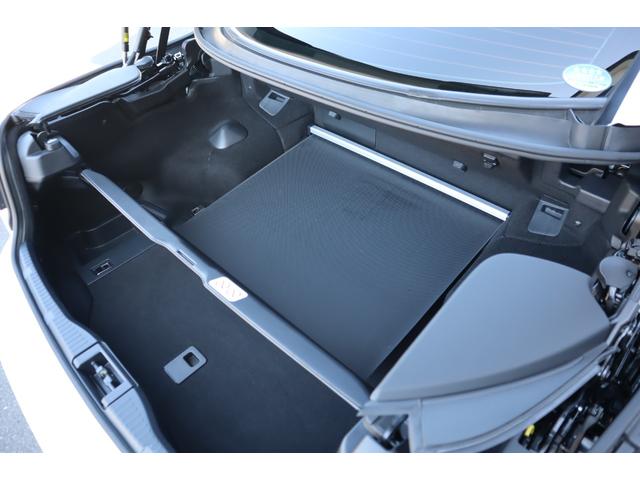 ＩＳ ＩＳ３５０Ｃ　電動オープン　走行距離１８２１２ｋｍ　１８インチＡＷ　プリクラッシュセーフティー　レーダークルーズコントロール　クリアランスソナー　ウッドコンビハンドル　前席ベンチレーション機能付きシートヒーター（60枚目）