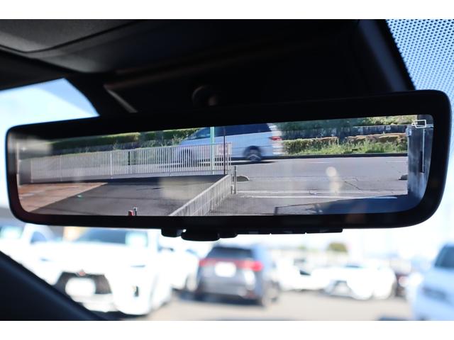 純正オプション、デジタルインナーミラー、新車時のみ注文できるオプションです。