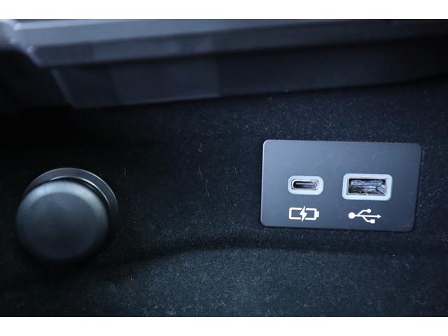 ＵＳＢ／ＡＵＸ、