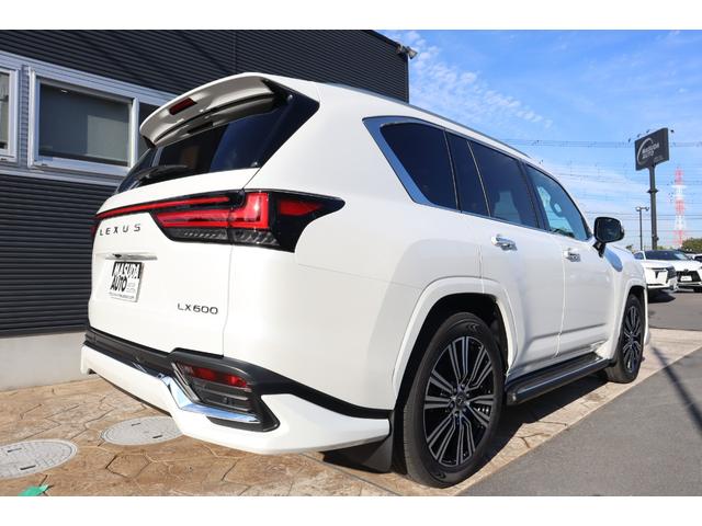 ＬＸ ＬＸ６００　走行２５ｋｍ　１オーナー　モデリスタエアロパーツ　マークレビンソン　リヤエンターテインメント　２２インチＡＷ　デジタルインナーミラー　サンルーフ　ドライバーモニター　ＨＤＭＩ　パワーバックドア（7枚目）