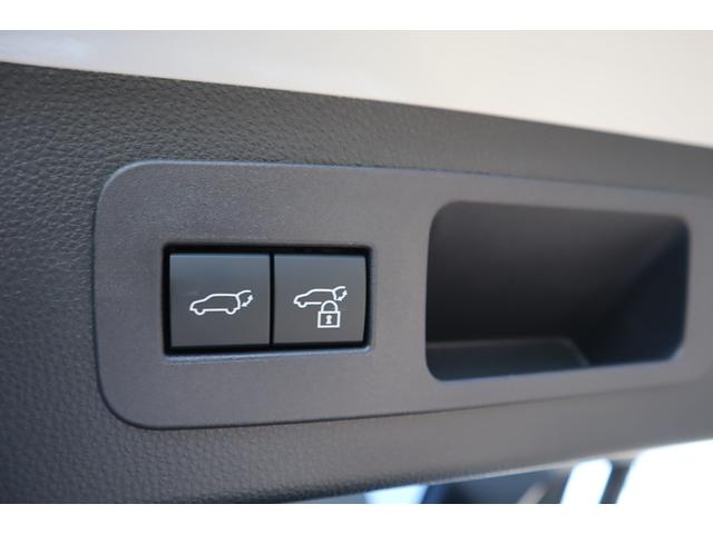 ＬＸ ＬＸ６００　走行２５ｋｍ　１オーナー　モデリスタエアロパーツ　マークレビンソン　リヤエンターテインメント　２２インチＡＷ　デジタルインナーミラー　サンルーフ　ドライバーモニター　ＨＤＭＩ　パワーバックドア（26枚目）