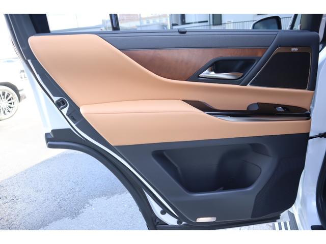 ＬＸ ＬＸ６００　走行２５ｋｍ　１オーナー　モデリスタエアロパーツ　マークレビンソン　リヤエンターテインメント　２２インチＡＷ　デジタルインナーミラー　サンルーフ　ドライバーモニター　ＨＤＭＩ　パワーバックドア（62枚目）